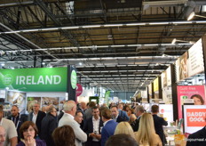 Eind van de ochtend op de eerste beursdag was het flink druk op de beurs. 